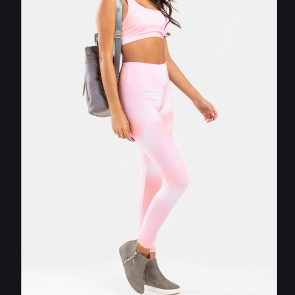NWT! Francesca's Pink Blush Tie-Dye High Waisted Leggings! - Picture 1 of 4